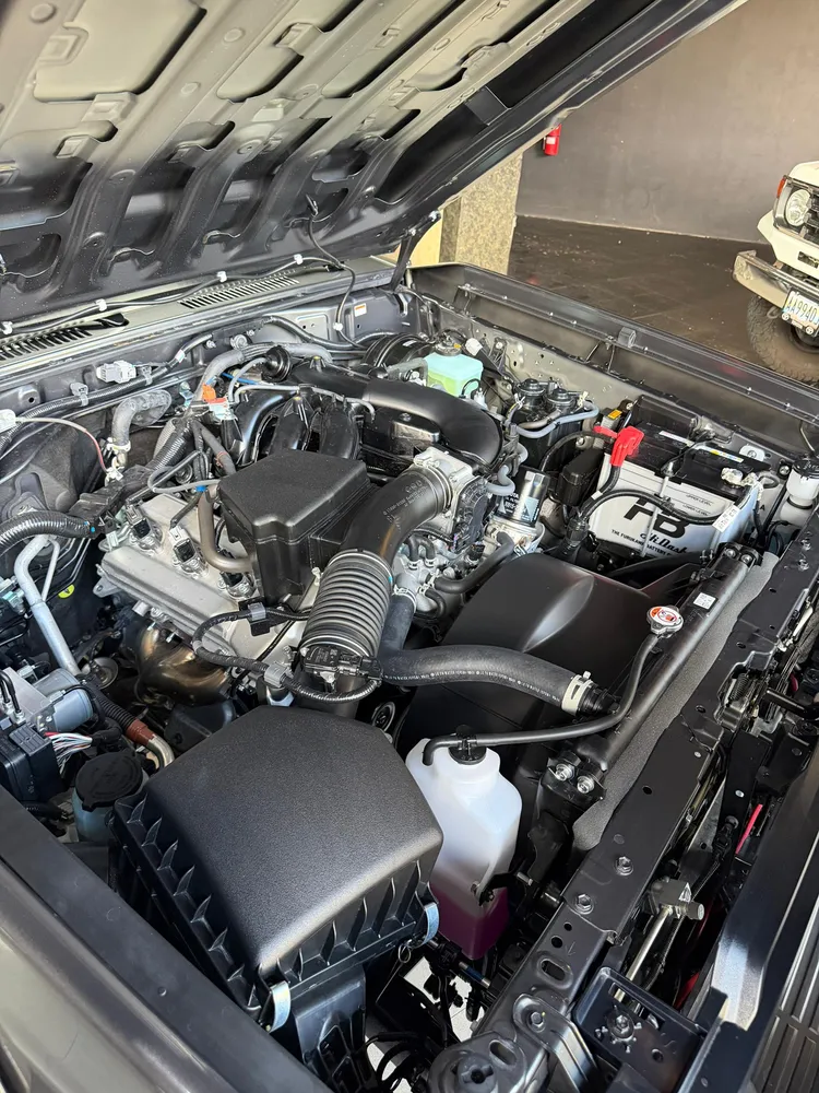 Toyota Land Cruiser Machito LX 2025 Gris Caracas