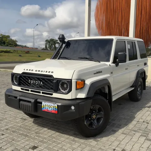 Toyota Land Cruiser Machito 2026 Blanco Caracas