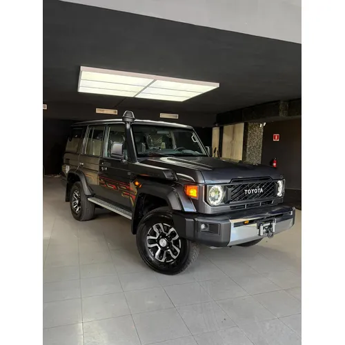 Toyota Land Cruiser Machito LX 2025 Gris Caracas
