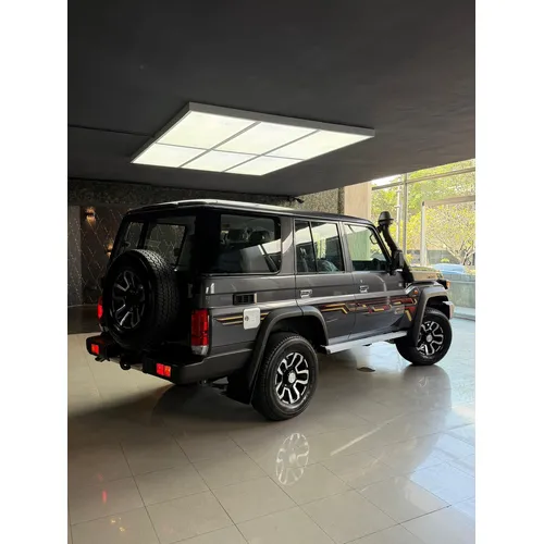 Toyota Land Cruiser Machito LX 2025 Gris Caracas