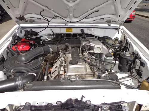 Toyota Land Cruiser Macho 2000 Blanco Barquisimeto