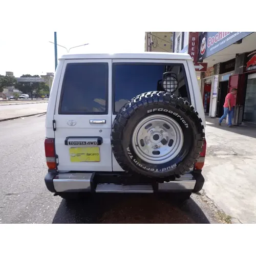 Toyota Land Cruiser Macho 2000 Blanco Barquisimeto