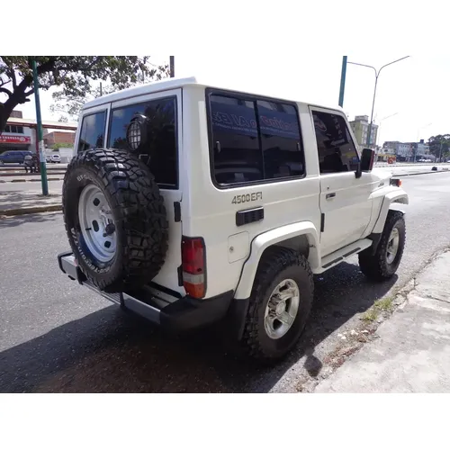 Toyota Land Cruiser Macho 2000 Blanco Barquisimeto