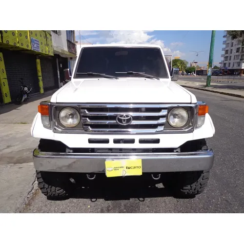 Toyota Land Cruiser Macho 2000 Blanco Barquisimeto