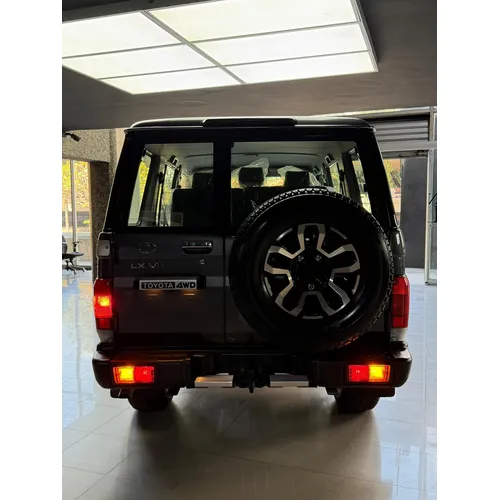 Toyota Land Cruiser Machito LX 2025 Gris Caracas