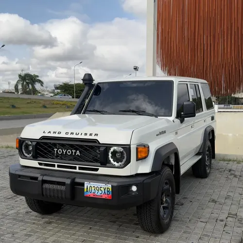 Toyota Land Cruiser Machito 2026 Blanco Caracas