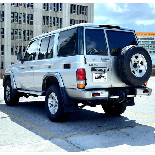Toyota Land Cruiser Machito LX 2023 Gris Caracas