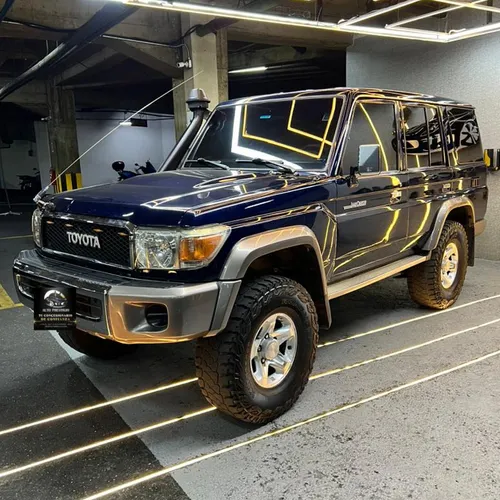 Toyota Land Cruiser 76 Machito LX 2013 Azul Caracas