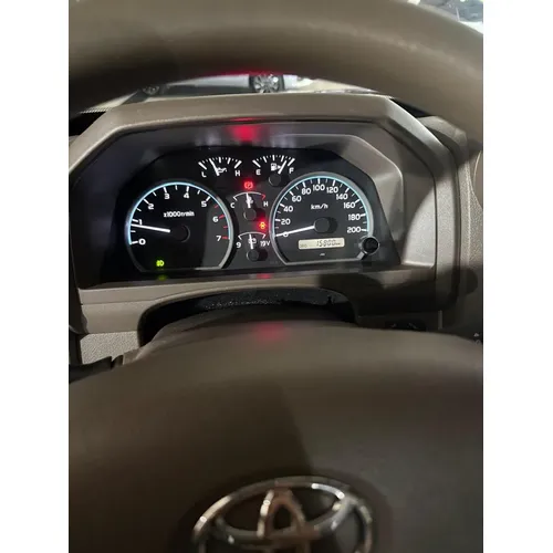 Toyota Land Cruiser 76 Machito LX 2022 Gris Caracas