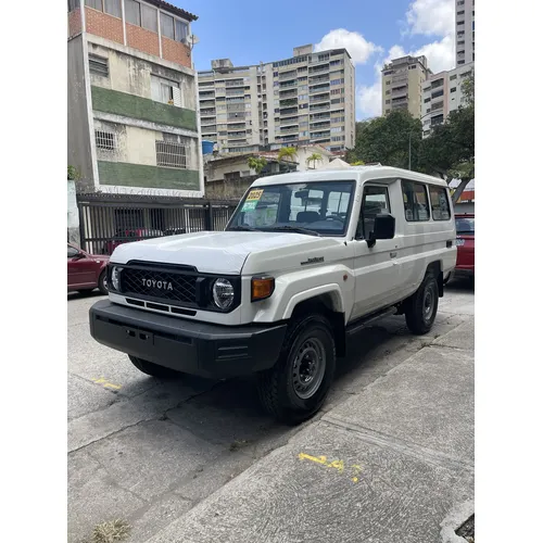 Toyota Land Cruiser 78 2025 Blanco Caracas