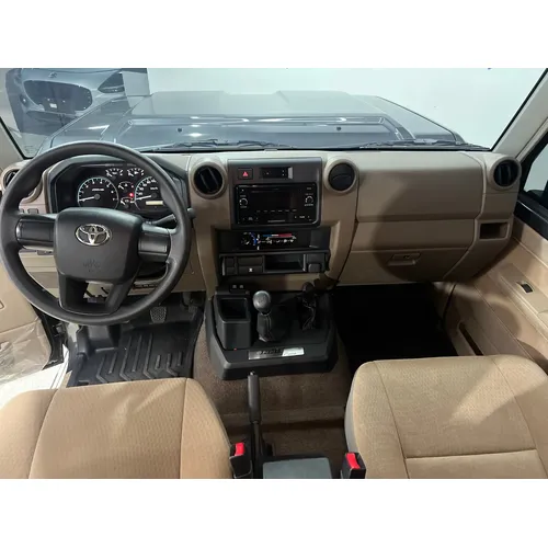 Toyota Land Cruiser 76 Machito LX 2024 Gris Ciudad Guayana