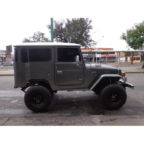 Toyota Land Cruiser Machito 1982 Gris Barquisimeto