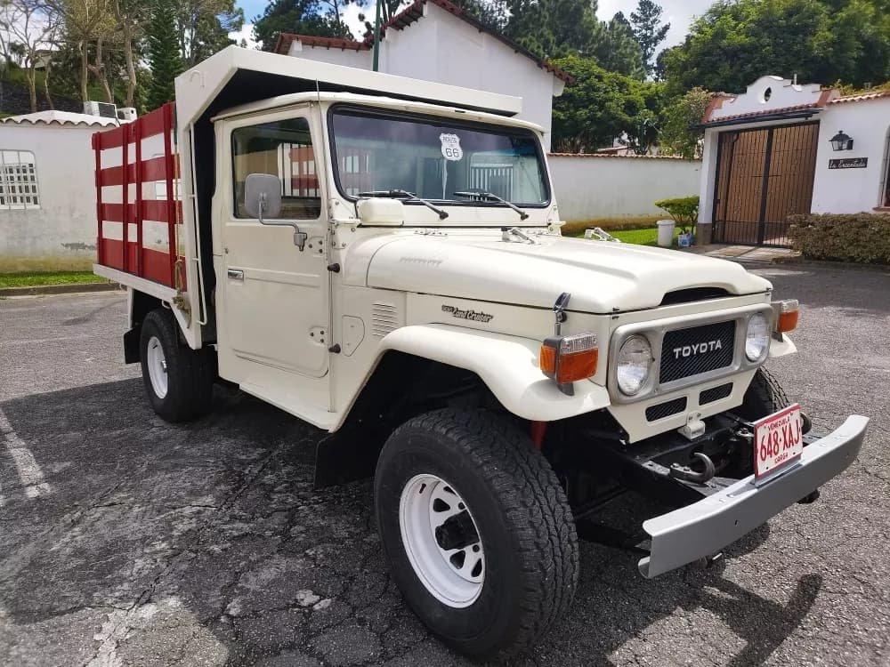 Toyota Macho Estacas Modelo 1986