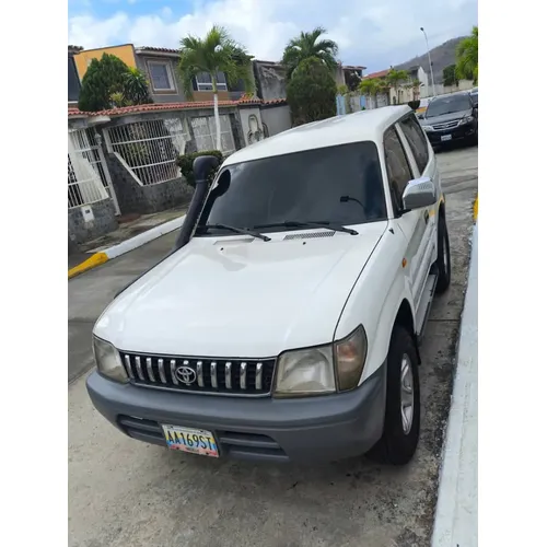 Toyota Land Cruiser Prado Merú 2007 Blanco Caracas
