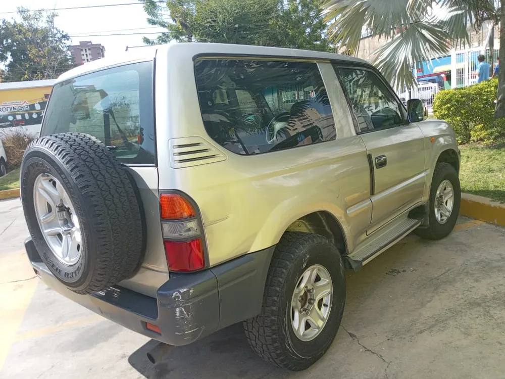 Toyota Meru 2008 Gris Maracay