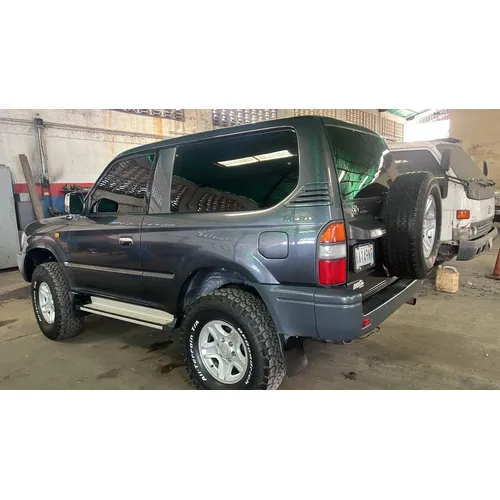 Toyota Land Cruiser Prado Merú 2009 Gris Caracas