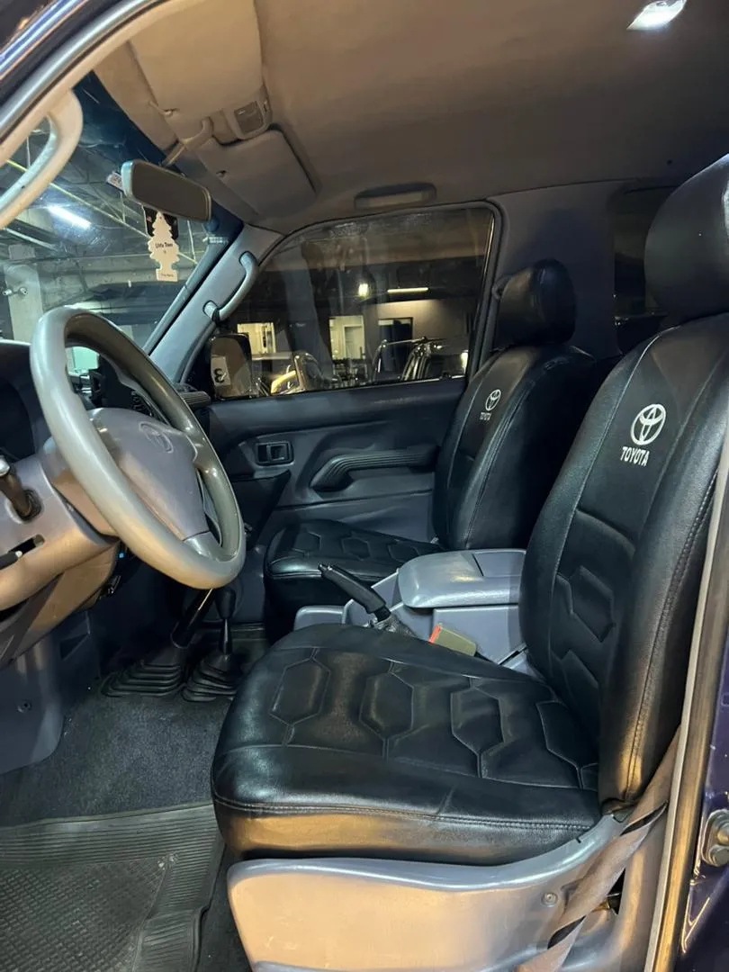 Toyota Meru 2005 azul7