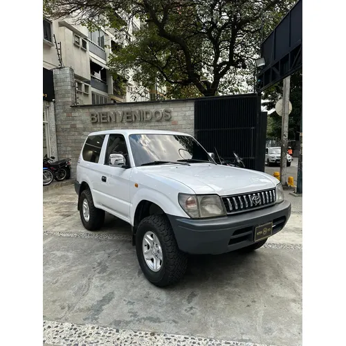 Toyota Land Cruiser Prado Merú 2006 Blanco Caracas