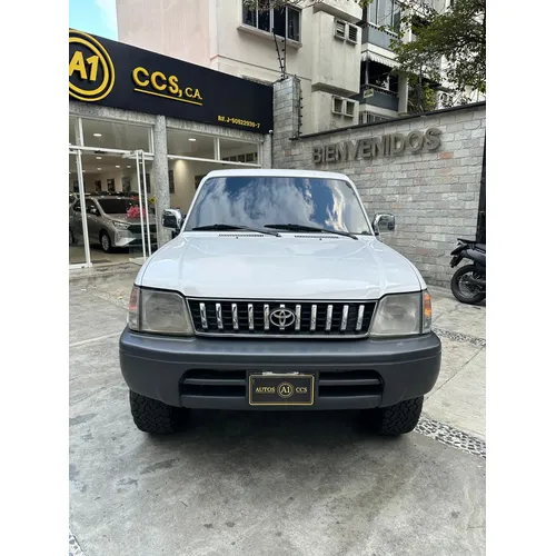 Toyota Land Cruiser Prado Merú 2006 Blanco Caracas