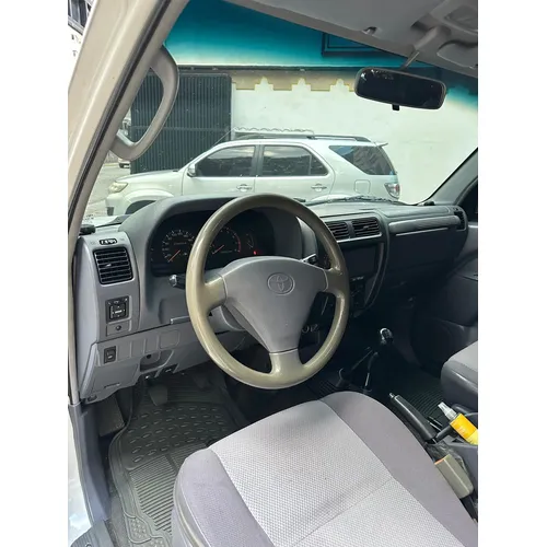 Toyota Land Cruiser Prado Merú 2006 Blanco Caracas