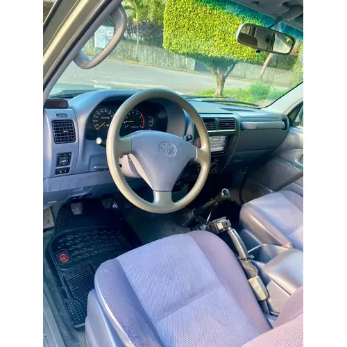 Toyota Land Cruiser Prado Merú 2006 Dorado Caracas