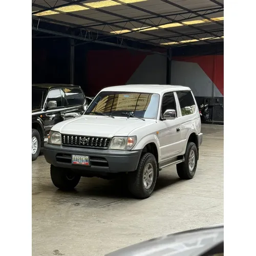 Toyota Land Cruiser Prado Merú 2006 Blanco Caracas