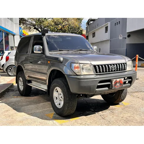 Toyota Meru 2007 Gris Caracas