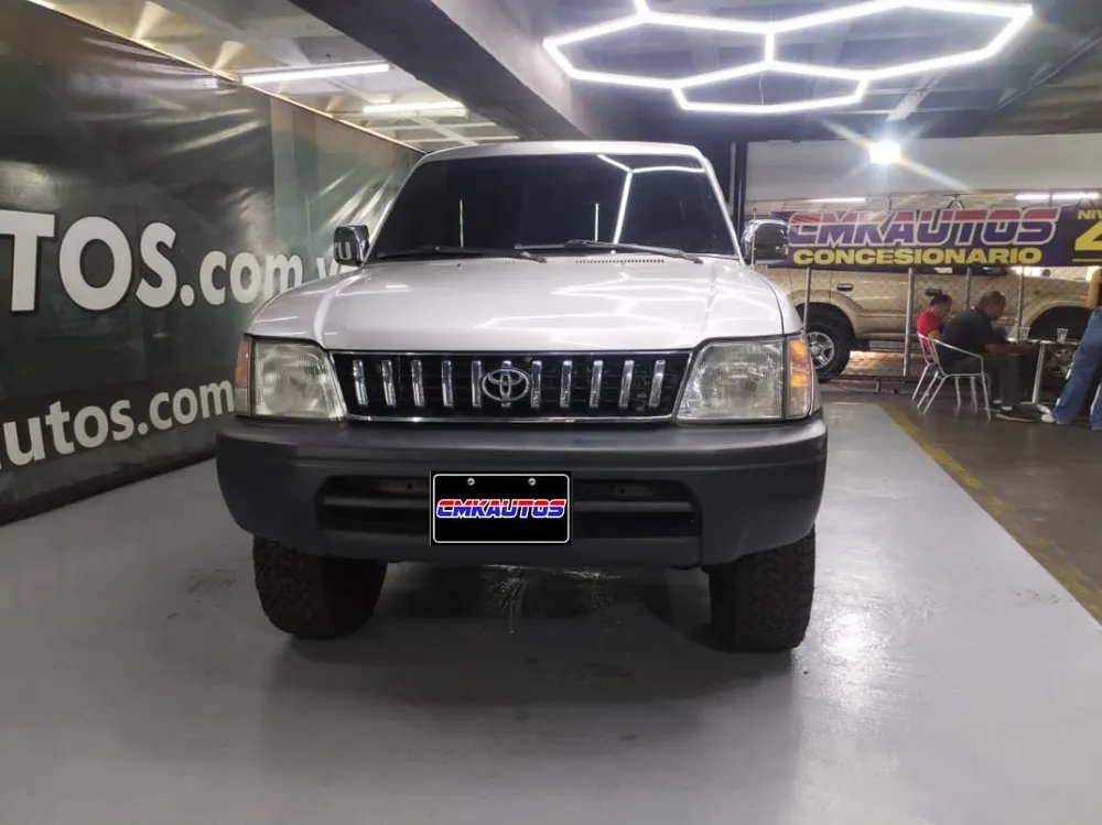 Toyota Land Cruiser Prado Merú 2007 Plateado Caracas