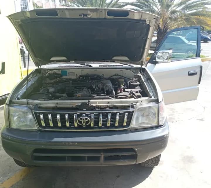 Toyota Meru 2008 Gris Maracay2