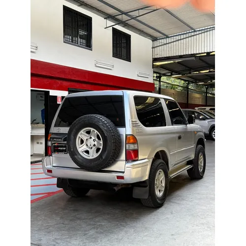Toyota Land Cruiser Prado Merú 2008 Plateado Caracas