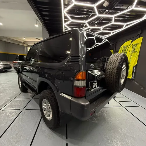 Toyota Land Cruiser Prado Merú 2009 Gris Caracas