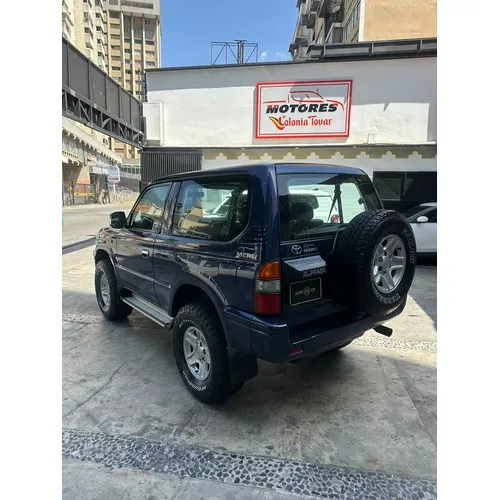 Toyota Meru 2006 Azul Caracas