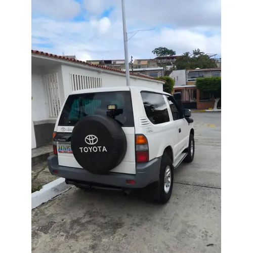 Toyota Land Cruiser Prado Merú 2007 Blanco Caracas