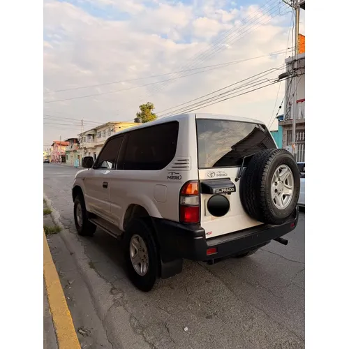 Toyota Land Cruiser Prado Merú 2006 Blanco Caracas