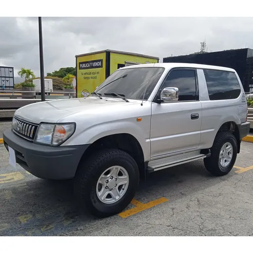 Toyota Land Cruiser Prado Merú 2008 Plateado Caracas