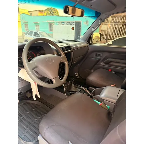 Toyota Land Cruiser Prado Merú 2006 Blanco Caracas