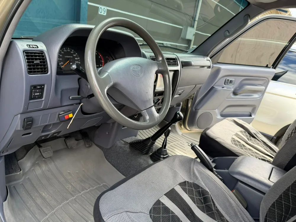 Toyota Meru 2007 Plateado Maracay