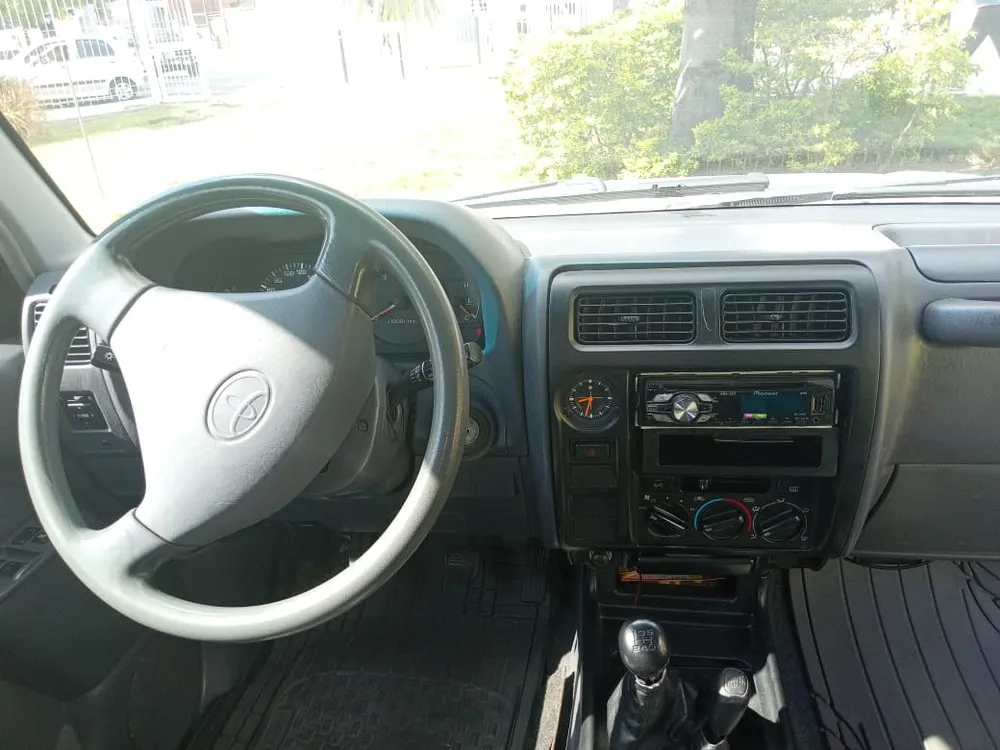 Toyota Meru 2008 Gris Maracay