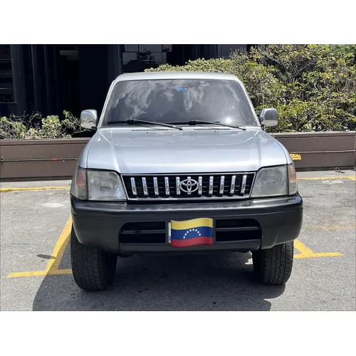 Toyota Land Cruiser Prado Merú 2005 Plateado Caracas