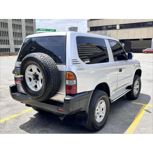 Toyota Land Cruiser Prado Merú 2005 Plateado Caracas