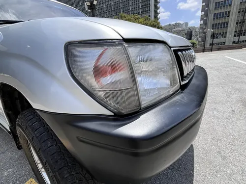 Toyota Land Cruiser Prado Merú 2005 Plateado Caracas