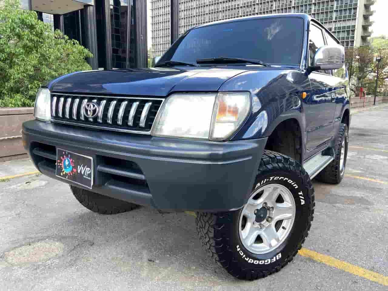 Toyota Meru Año 2007 Azul
