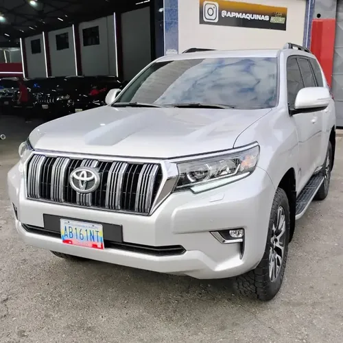 Toyota Land Cruiser Prado 2022 Plateado Girardot