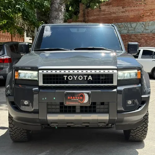 Toyota Land Cruiser Prado 2024 Gris Caracas