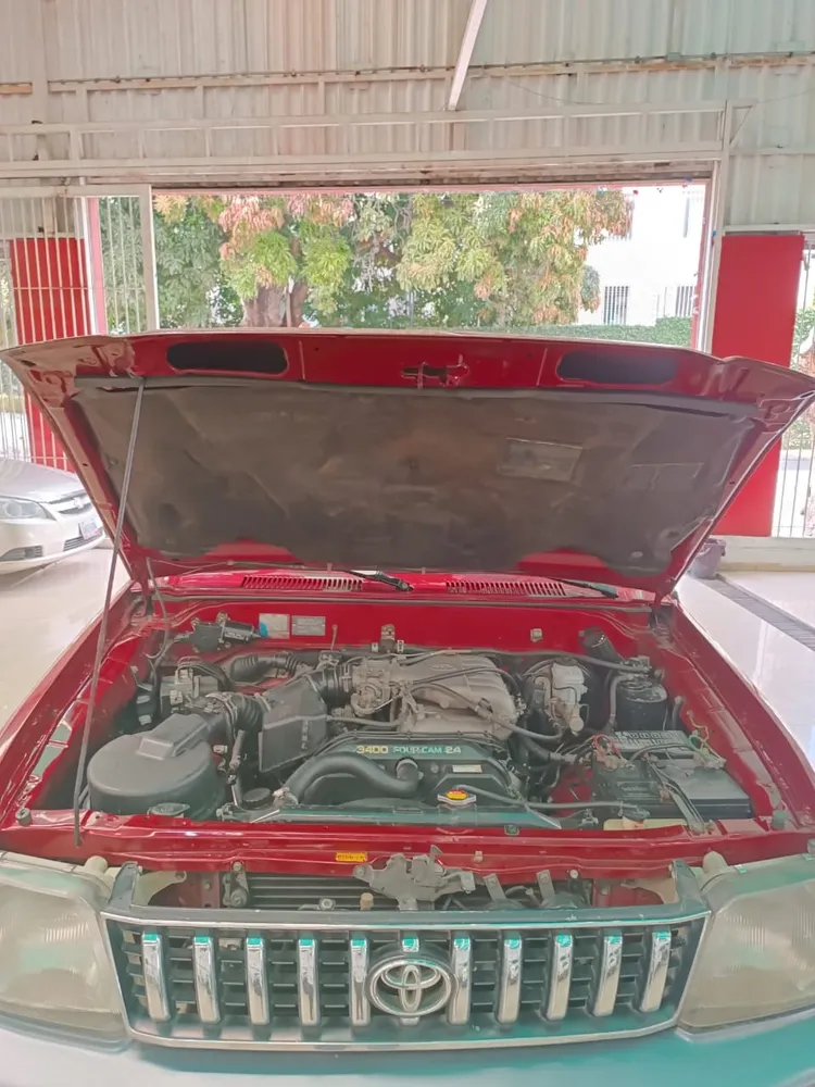 Toyota Prado 2002 Rojo Caracas