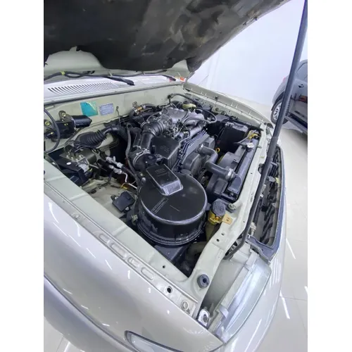 Toyota Land Cruiser Prado 2004 Beige Caracas
