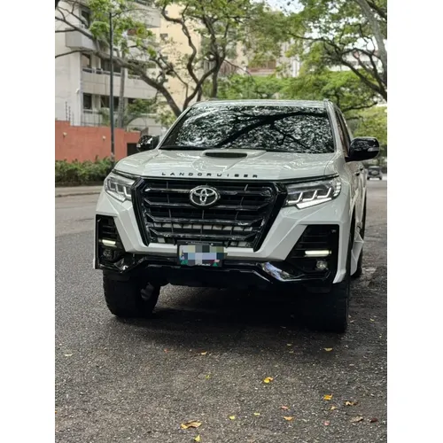 Toyota Land Cruiser Prado 2023 Blanco Caracas