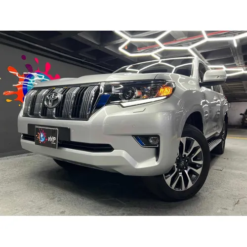 Toyota Prado VX 2022 Plateado Caracas