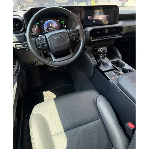 Toyota Land Cruiser Prado 2024 Gris Caracas