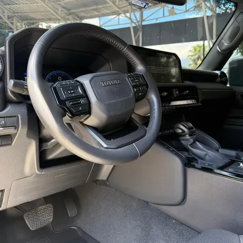 Toyota Land Cruiser Prado 2024 Gris Caracas